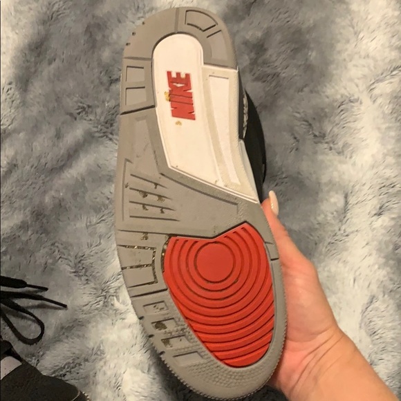 Air Jordan three breds - Picture 3 of 5